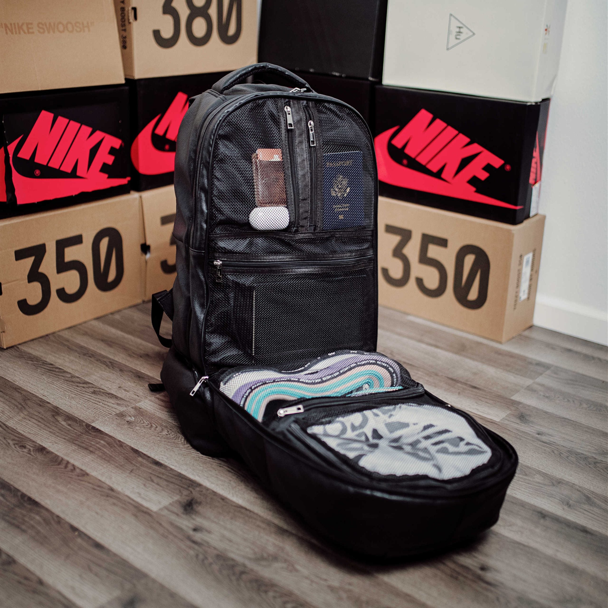 Black Leather Carryon (FLASH SALE) - Sole Premise