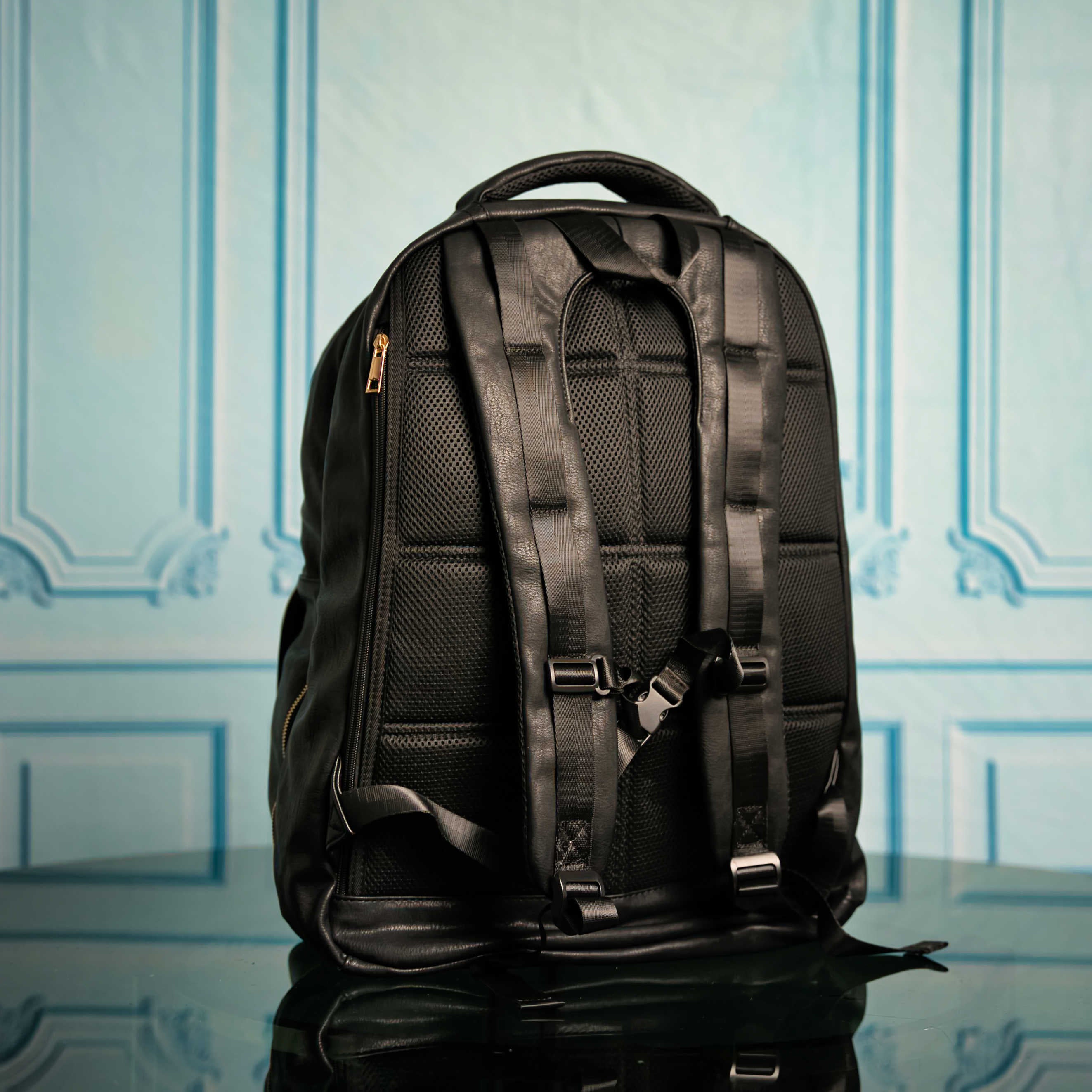 Black Tumbled Leather Daily Commuter Bag - Sole Premise