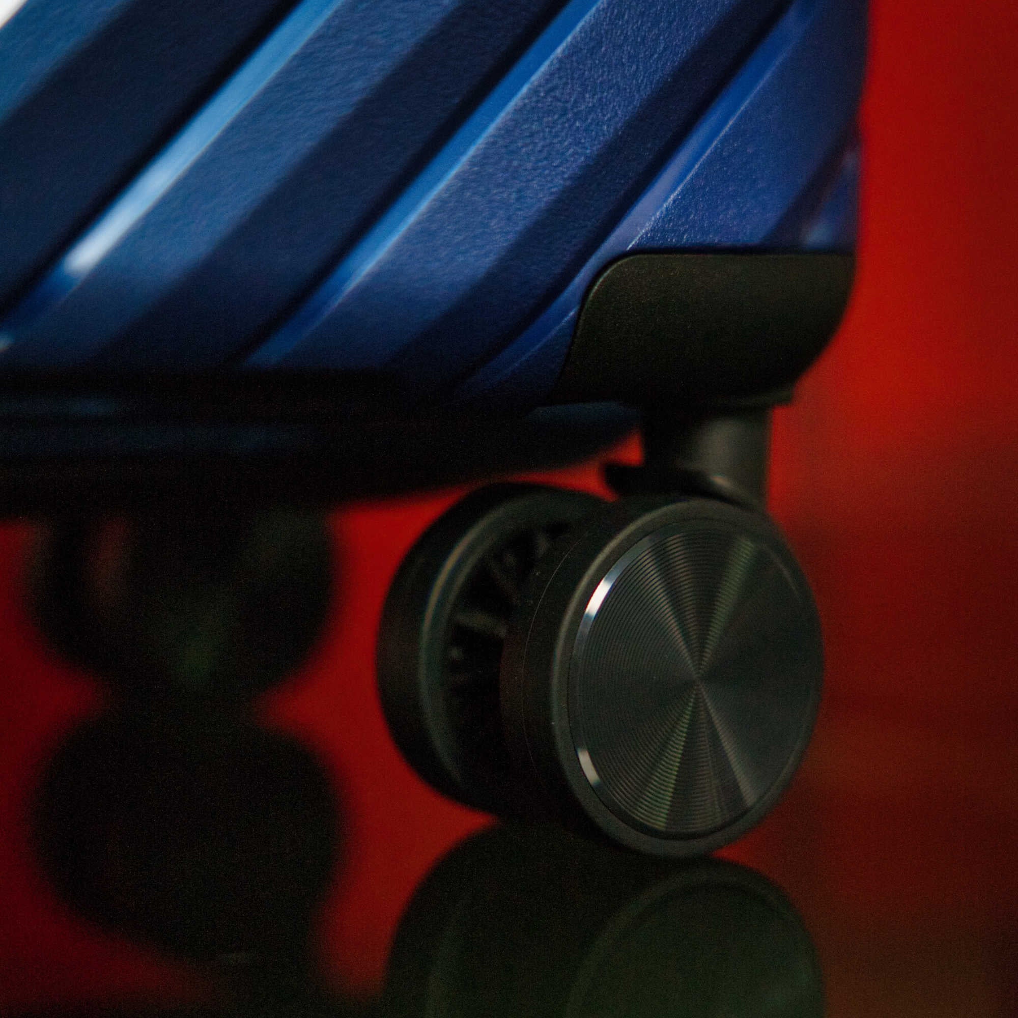 20-inch Blue Carry-On Hardcase Roller Luggage with 360° Wheels