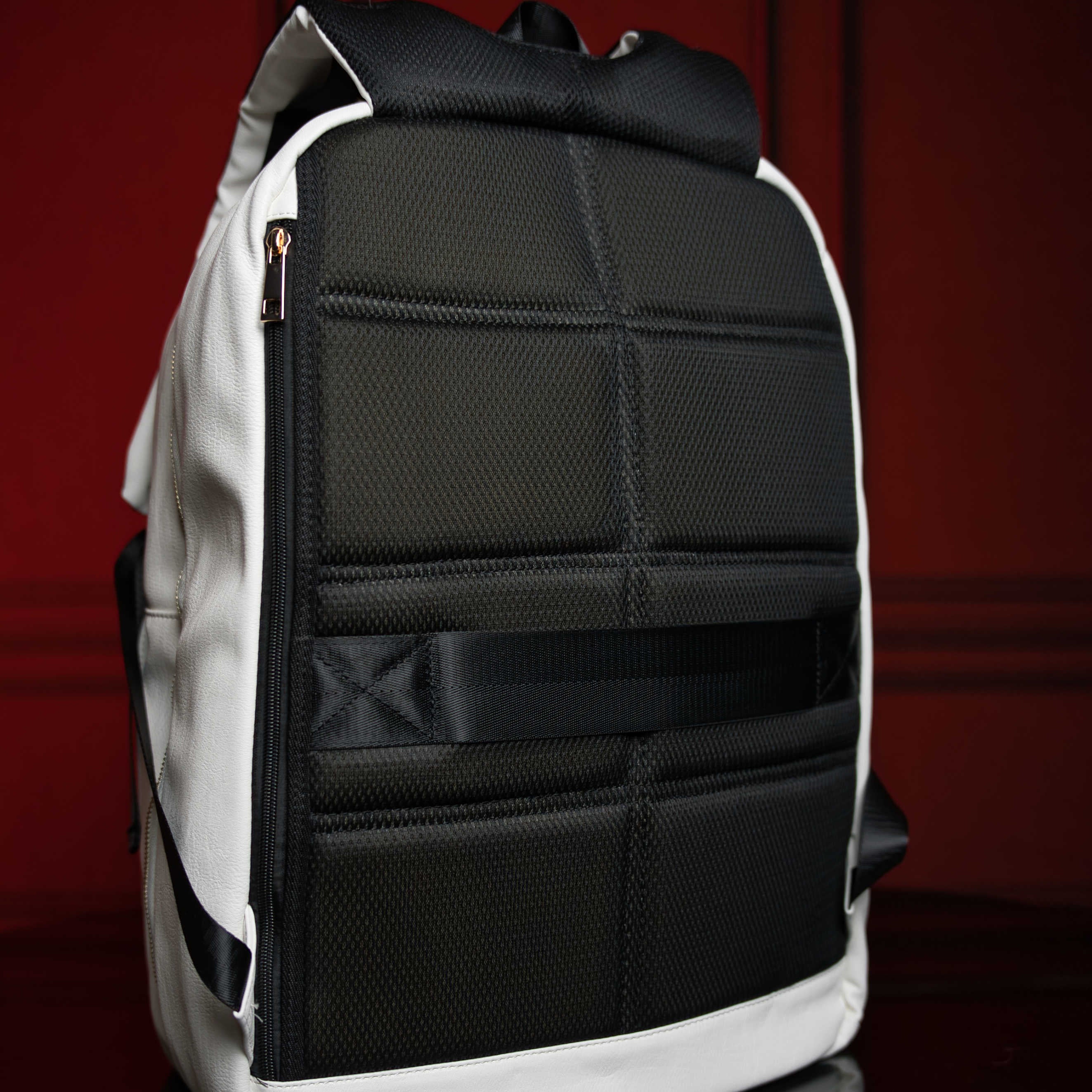 White Tumbled Leather Daily Commuter Bag (XL Design) - Sole Premise