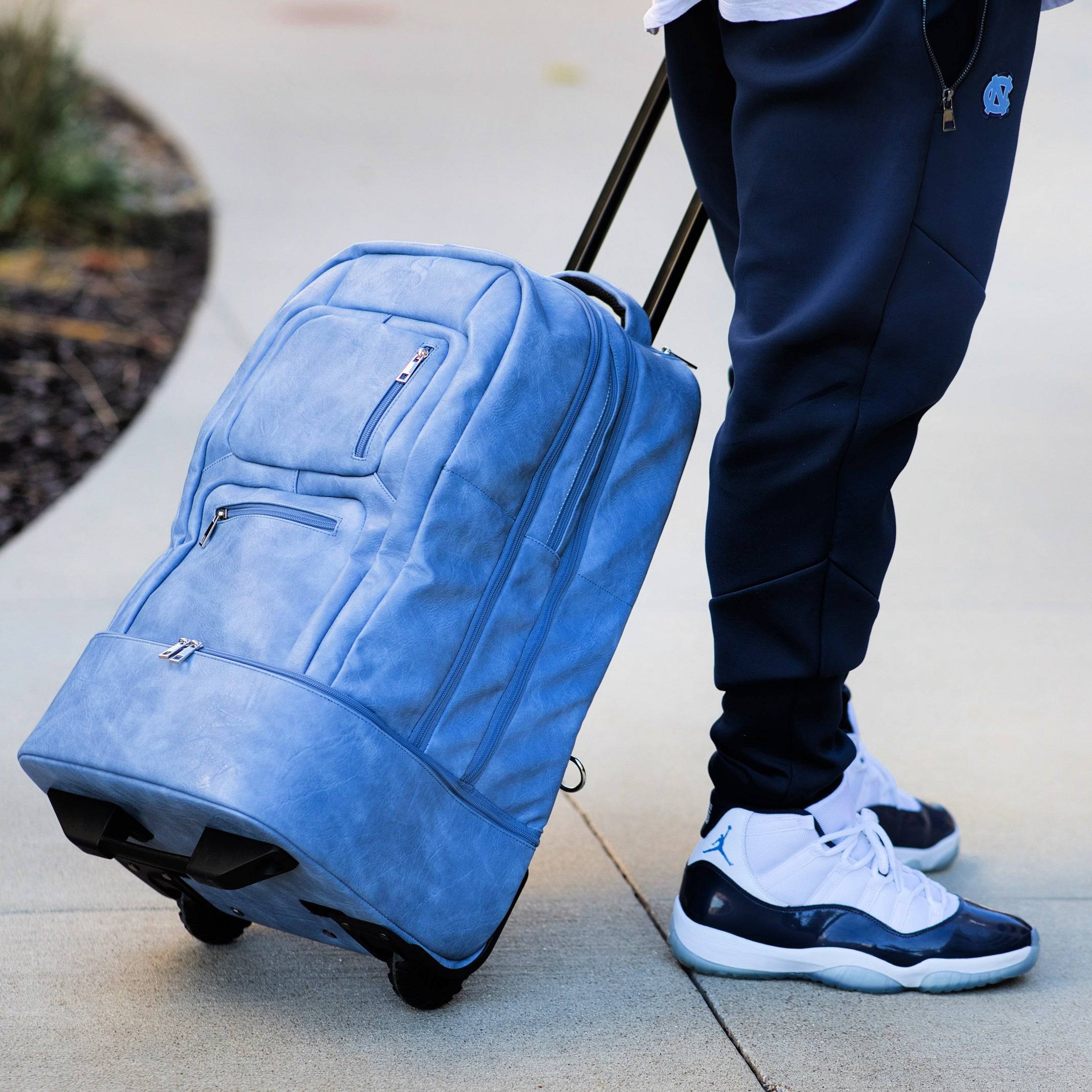 Baby Blue Roller w_ Model