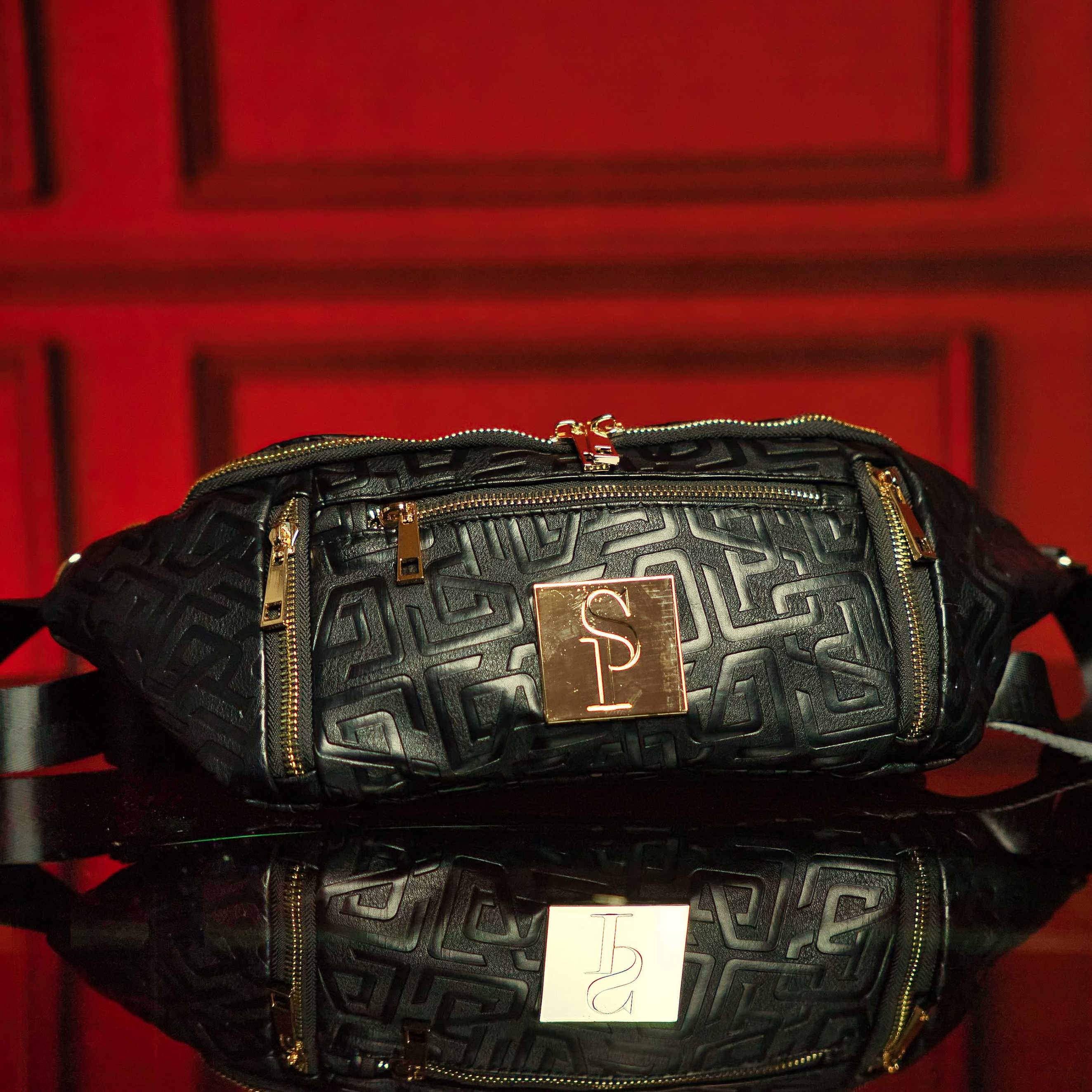 Luxury Louis Vuitton x Supreme Black Monogram Bedding Set - REVER