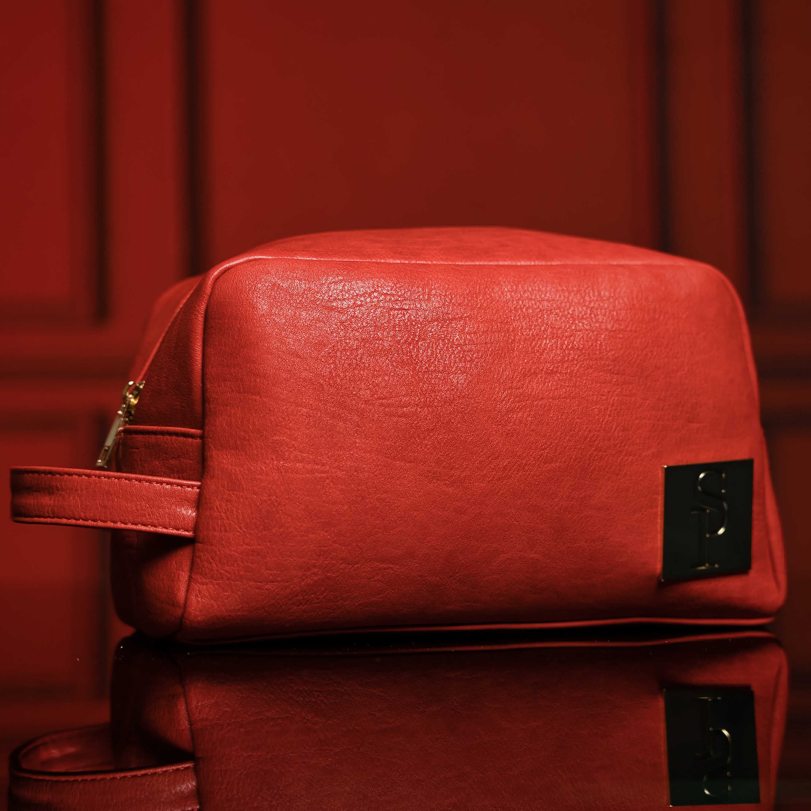 Red Tumbled Leather Toiletry Bag - Sole Premise